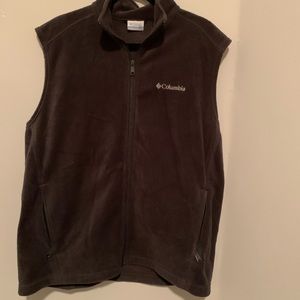 Columbia fleece vest